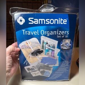 Includes 10 pieces for organizing travel wardrobes, accessories, and toiletries